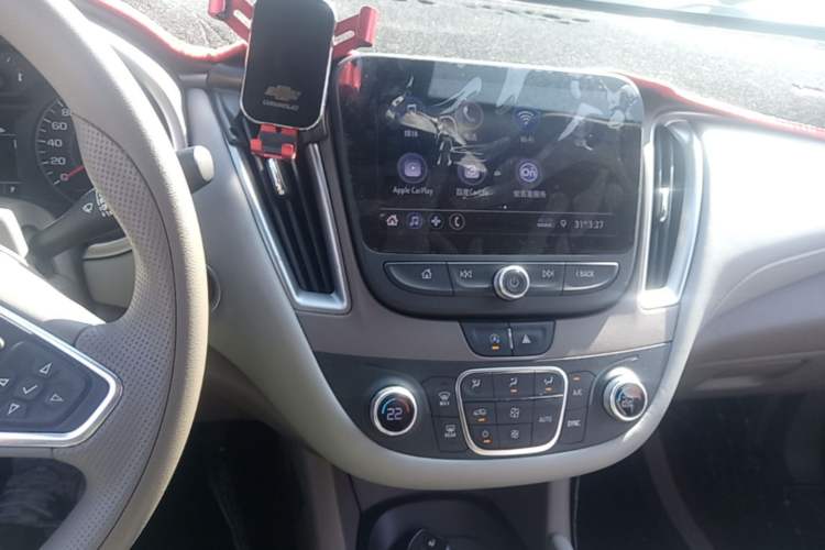 Used Chevrolet Malibu XL 2021 535T Automatic Sharp Edition Audio And AC Panel