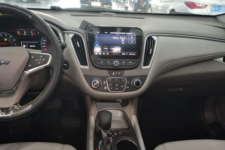 Used Chevrolet Malibu XL 2021 535T Automatic Sharp Edition Audio And AC Panel