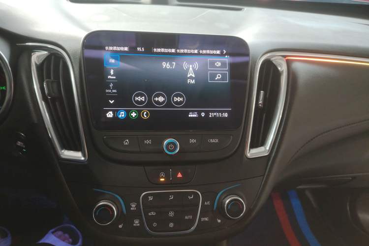 Used Chevrolet Malibu XL 2021 535T Automatic Sport Edition Audio And AC Panel
