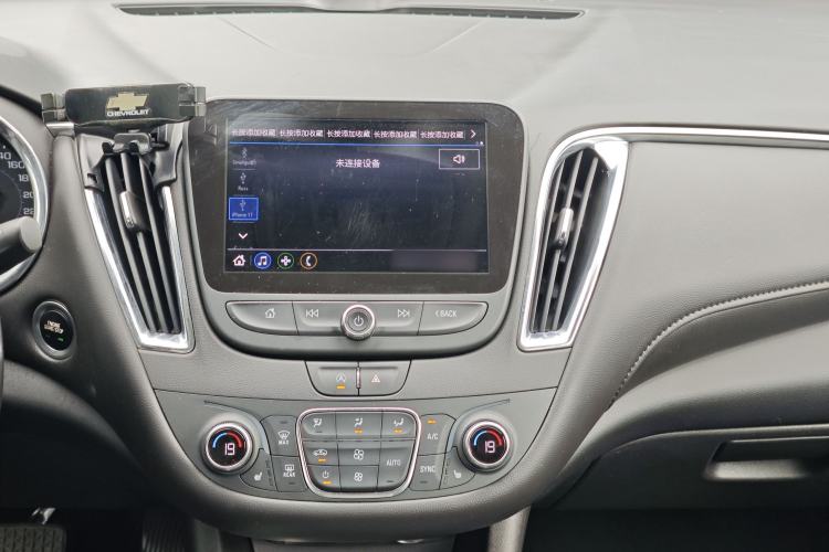 Used Chevrolet Malibu XL 2021 535T Automatic Sport Edition Audio And AC Panel