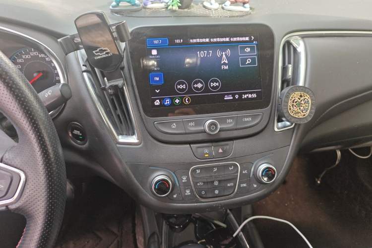 Used Chevrolet Malibu XL 2021 535T Automatic Sport Edition Audio And AC Panel