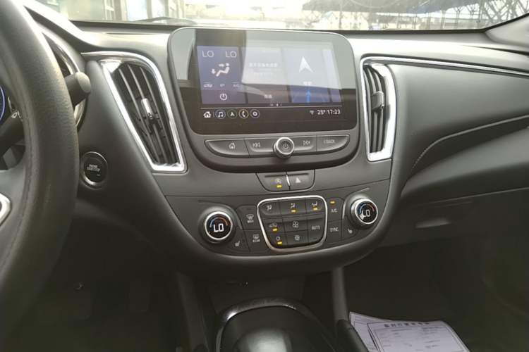 Used Chevrolet Malibu XL 2021 535T Automatic RuiLian Edition Audio And AC Panel