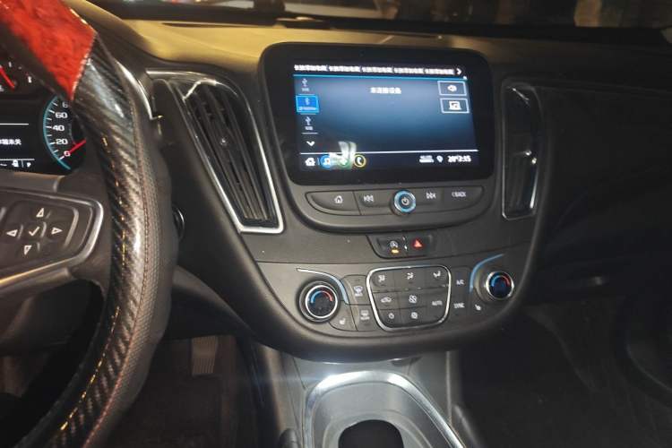 Used Chevrolet Malibu XL 2021 535T Automatic Sport Edition Audio And AC Panel