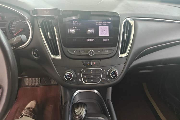 Used Chevrolet Malibu XL 2021 Redline 550T Automatic Sharp Edition Audio And AC Panel