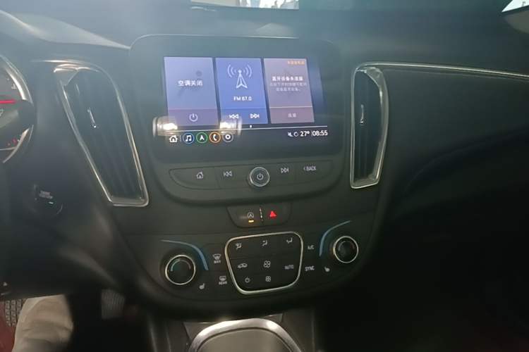 Used Chevrolet Malibu XL 2021 535T Automatic RuiLian Edition Audio And AC Panel