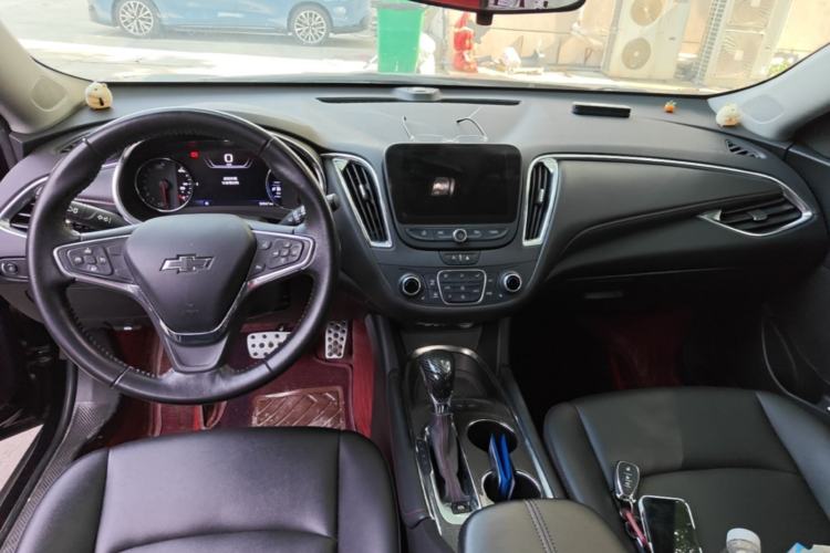 Used Chevrolet Malibu XL 2021 Redline 550T Automatic RuiLian Edition Center Console