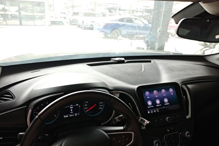 Used Chevrolet Malibu XL 2021 535T Automatic Sport Edition Center Console