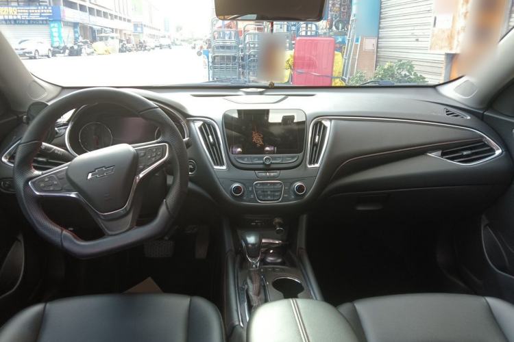 Used Chevrolet Malibu XL 2021 Redline 550T Automatic Sharp Edition Center Console