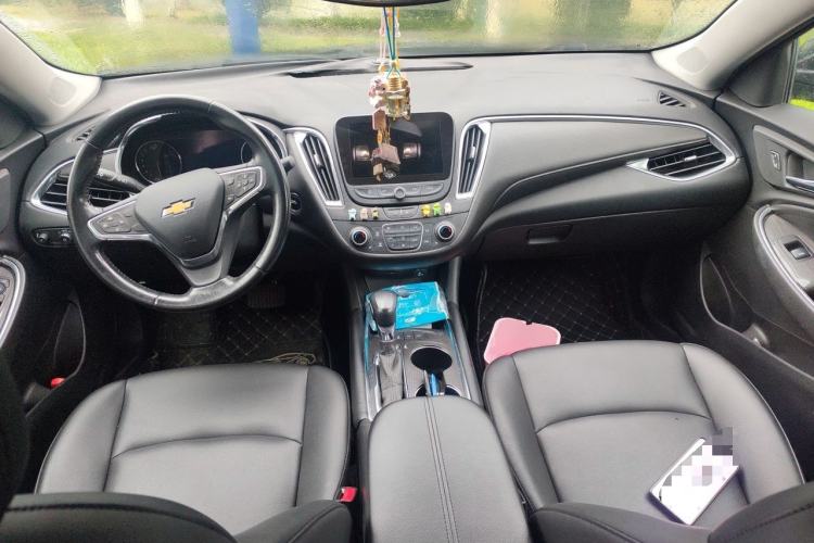 Used Chevrolet Malibu XL 2021 535T Automatic RuiLian Edition Center Console