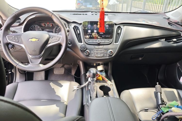 Used Chevrolet Malibu XL 2021 535T Automatic Sport Edition Center Console