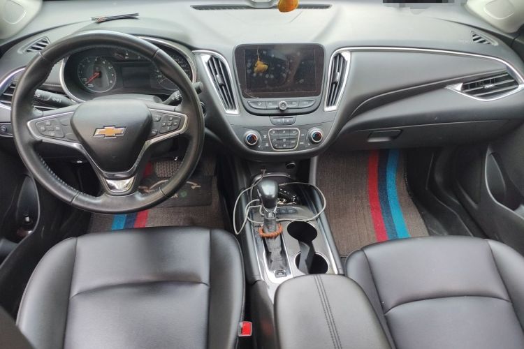 Used Chevrolet Malibu XL 2021 535T Automatic Sport Edition Center Console