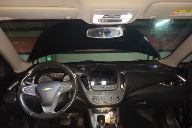 Used Chevrolet Malibu XL 2021 535T Automatic Sport Edition Center Console