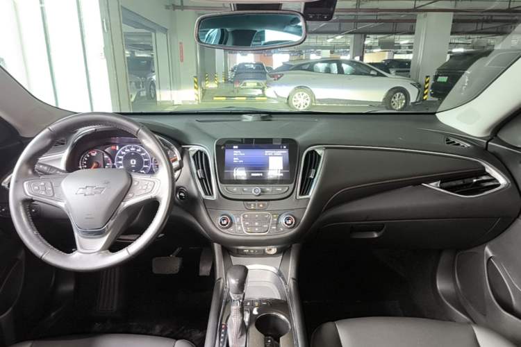 Used Chevrolet Malibu XL 2021 Redline 550T Automatic RuiLian Edition Center Console