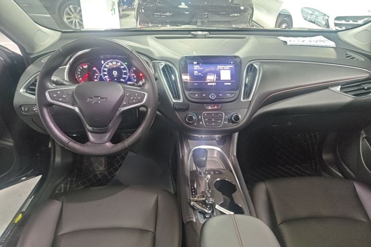 Used Chevrolet Malibu XL 2021 Redline 550T Automatic RuiLian Edition Center Console