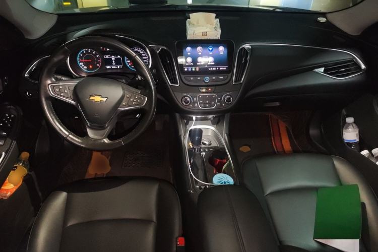 Used Chevrolet Malibu XL 2021 535T Automatic Sport Edition Center Console