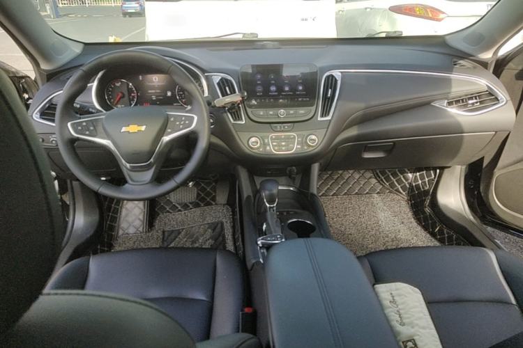 Used Chevrolet Malibu XL 2021 535T Automatic RuiLian Edition Center Console