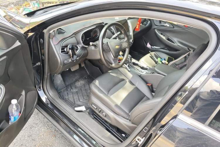 Used Chevrolet Malibu XL 2021 535T Automatic Sport Edition Driver Seat