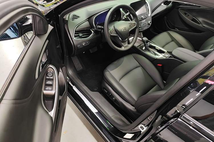 Used Chevrolet Malibu XL 2021 535T Automatic RuiLian Edition Driver Seat