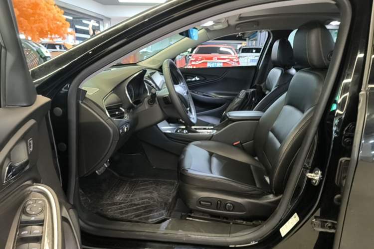 Used Chevrolet Malibu XL 2021 Redline 550T Automatic Sharp Edition Driver Seat