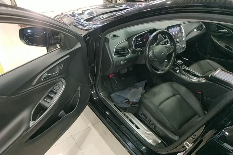 Used Chevrolet Malibu XL 2021 535T Automatic Sport Edition Driver Seat