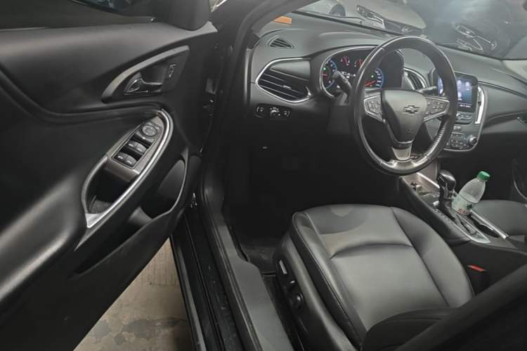Used Chevrolet Malibu XL 2021 535T Automatic Sport Edition Driver Seat