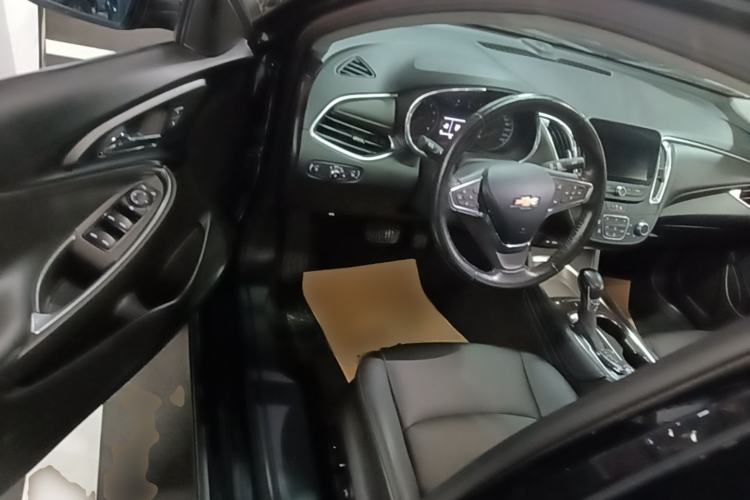 Used Chevrolet Malibu XL 2021 535T Automatic Sport Edition Driver Seat