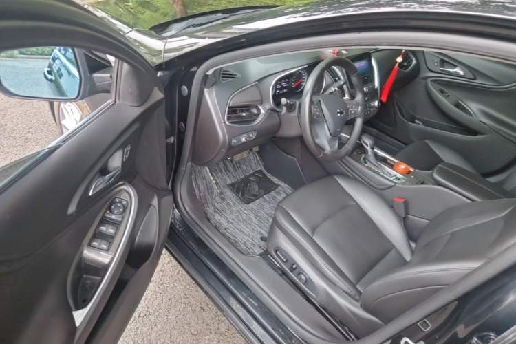 Used Chevrolet Malibu XL 2021 535T Automatic Sport Edition Driver Seat