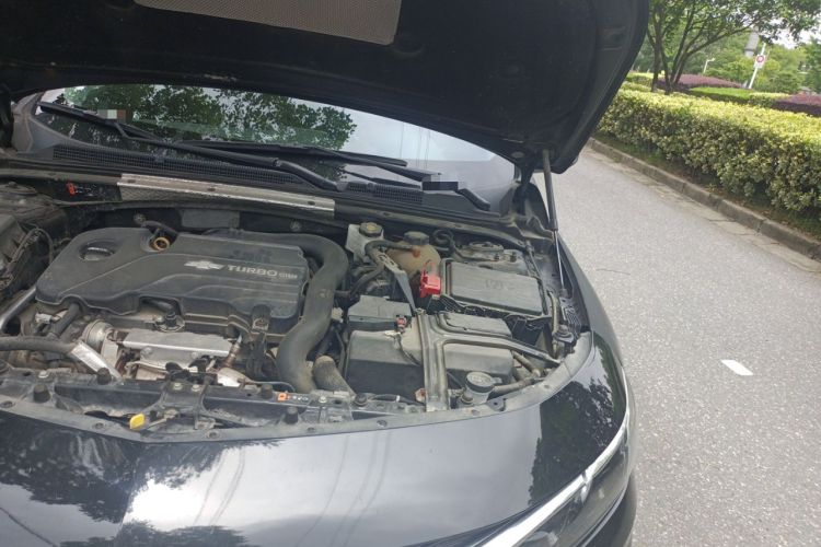 Used Chevrolet Malibu XL 2021 535T Automatic Sport Edition Engine Bay Left