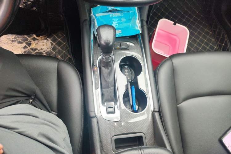 Used Chevrolet Malibu XL 2021 535T Automatic RuiLian Edition Gear Lever
