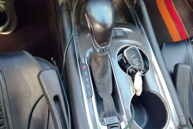 Used Chevrolet Malibu XL 2021 535T Automatic Sport Edition Gear Lever