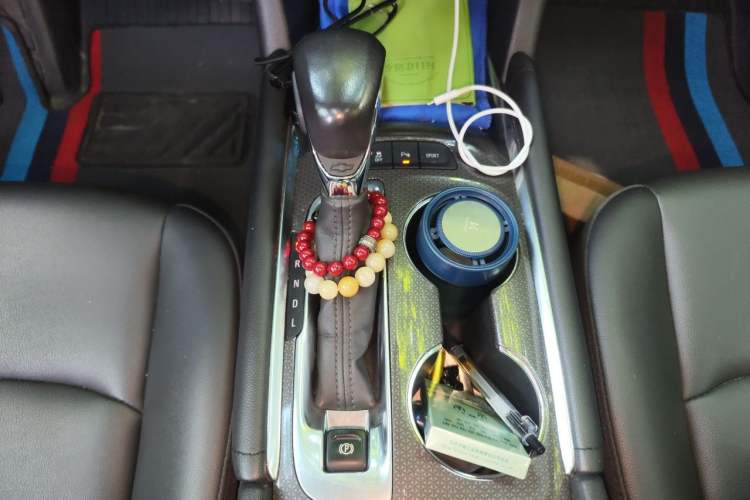 Used Chevrolet Malibu XL 2021 535T Automatic Sport Edition Gear Lever