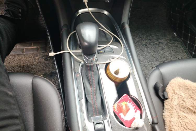 Used Chevrolet Malibu XL 2021 Redline 550T Automatic RuiLian Edition Gear Lever