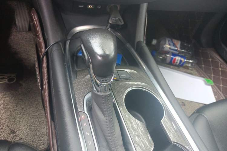 Used Chevrolet Malibu XL 2021 535T Automatic Sport Edition Gear Lever