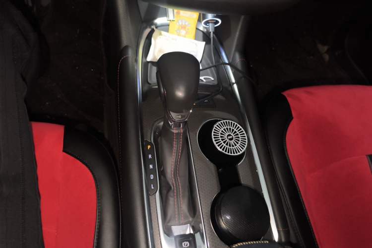 Used Chevrolet Malibu XL 2021 Redline 550T Automatic Sharp Edition Gear Lever