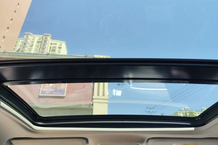 Used Chevrolet Malibu XL 2021 535T Automatic Sport Edition Headliner