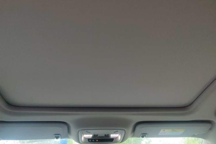 Used Chevrolet Malibu XL 2021 535T Automatic RuiLian Edition Headliner