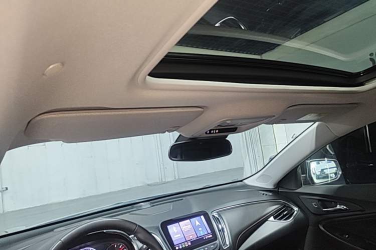 Used Chevrolet Malibu XL 2021 Redline 550T Automatic Smart Edition Headliner