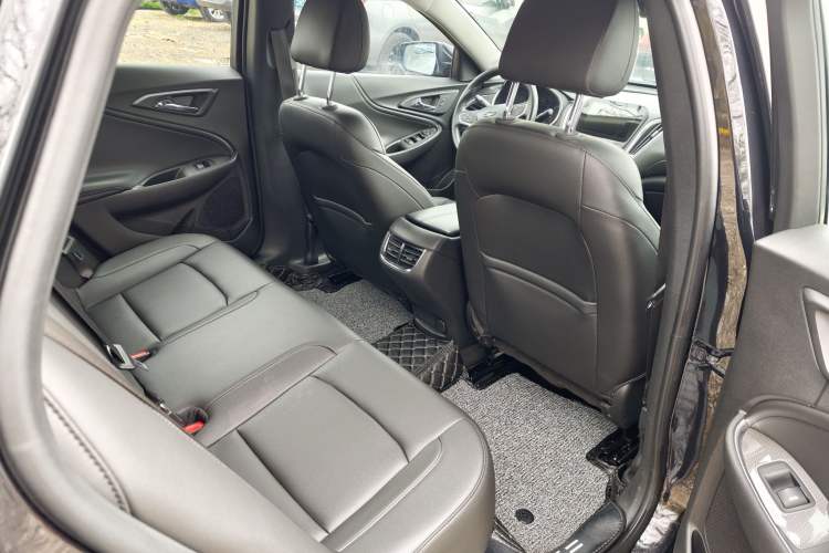 Used Chevrolet Malibu XL 2021 535T Automatic Sport Edition Interior 2