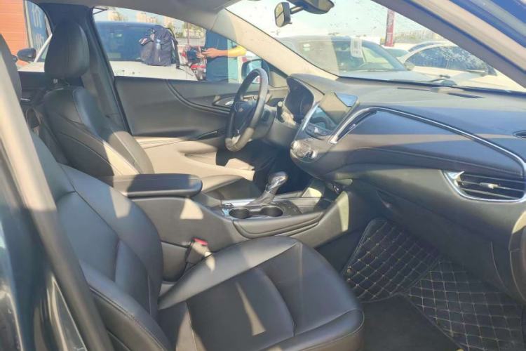 Used Chevrolet Malibu XL 2021 535T Automatic Sport Edition Interior 3
