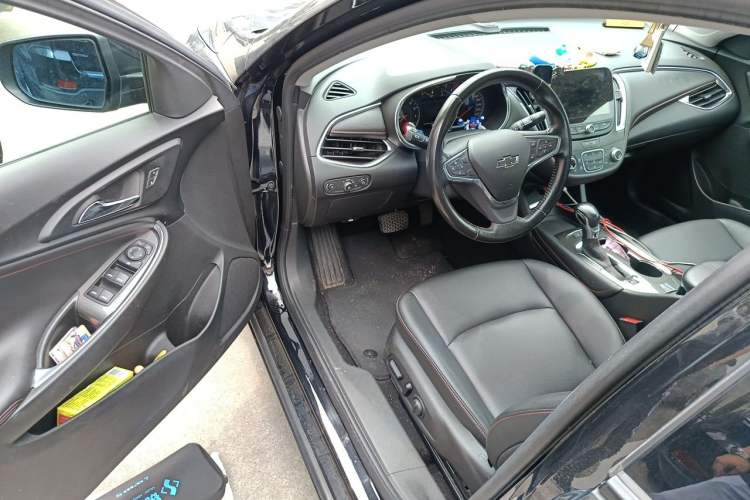 Used Chevrolet Malibu XL 2021 Redline 550T Automatic Sharp Edition Interior 3