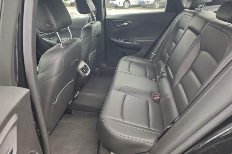 Used Chevrolet Malibu XL 2021 535T Automatic Sport Edition Interior 3