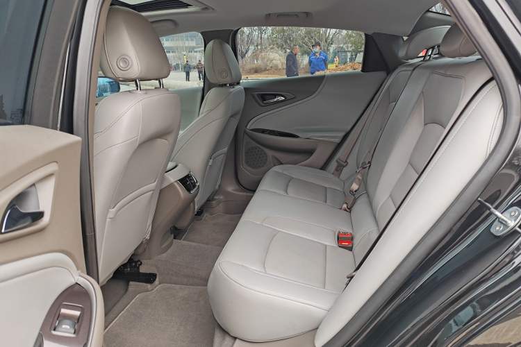 Used Chevrolet Malibu XL 2021 535T Automatic Sharp Edition Interior 3