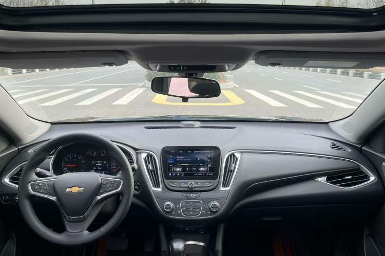 Used Chevrolet Malibu XL 2021 535T Automatic Sport Edition Interior 3