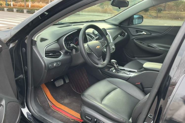 Used Chevrolet Malibu XL 2021 535T Automatic Sport Edition Interior 4