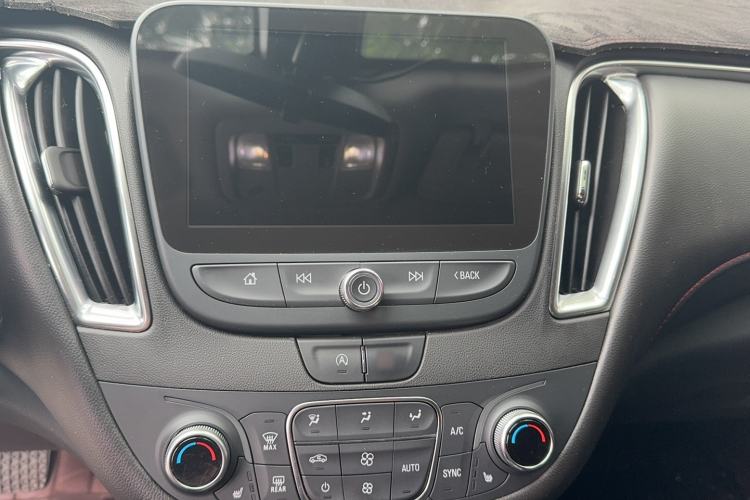 Used Chevrolet Malibu XL 2021 Redline 550T Automatic Sharp Edition Interior 7