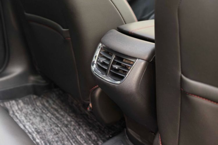 Used Chevrolet Malibu XL 2021 Redline 550T Automatic Sharp Edition Interior 8
