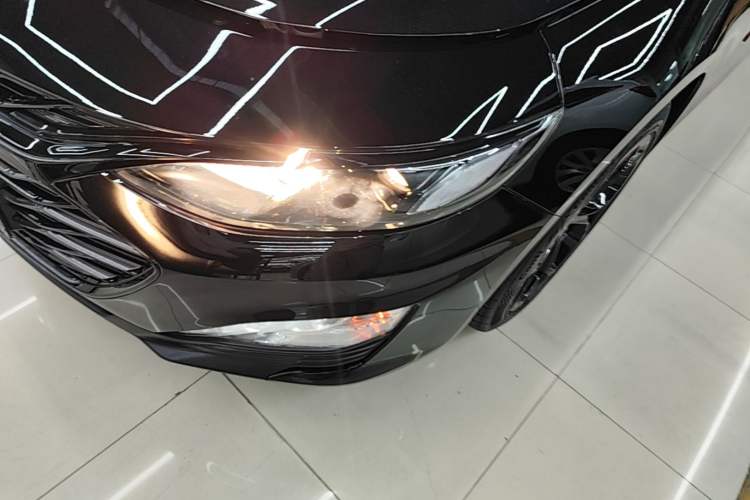 Used Chevrolet Malibu XL 2021 Redline 550T Automatic Sharp Edition Left Front Headlight