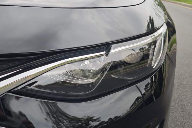 Used Chevrolet Malibu XL 2021 535T Automatic Sport Edition Left Front Headlight