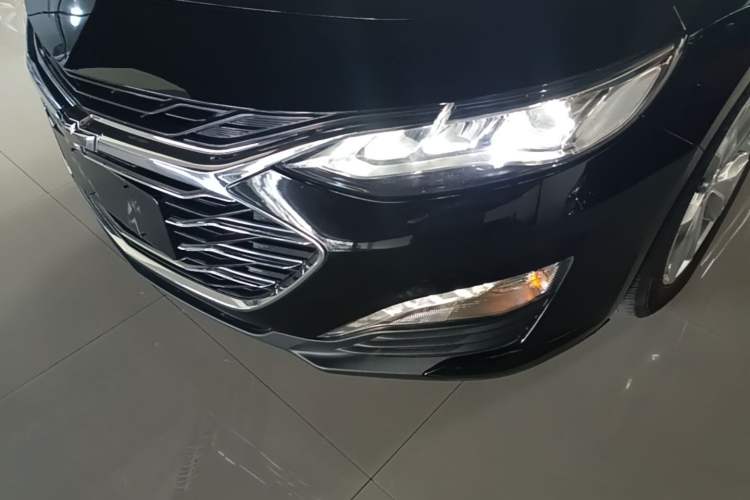 Used Chevrolet Malibu XL 2021 535T Automatic RuiLian Edition Left Front Headlight
