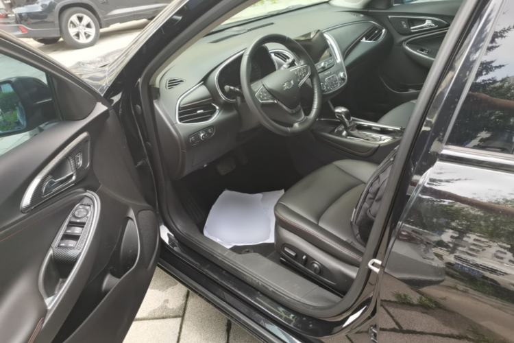 Used Chevrolet Malibu XL 2021 Redline 550T Automatic Sharp Edition Left Front Seat